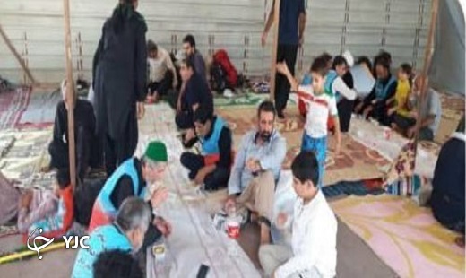 پخت و توزیع غذا در موکب امامزاده آق امام آزادشهر + تصاویر