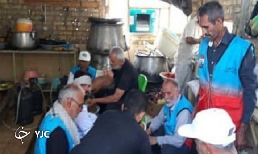 پخت و توزیع غذا در موکب امامزاده آق امام آزادشهر + تصاویر