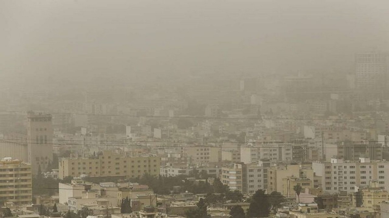 گرد و خاک آذربایجان غربی را فرا می گیرد