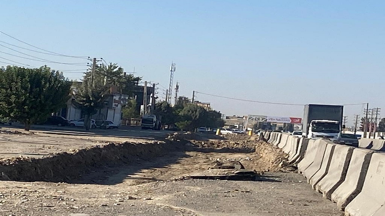 مرمت جاده قزلحصار کاسبان این منطقه را به دردسرساز انداخت + فیلم