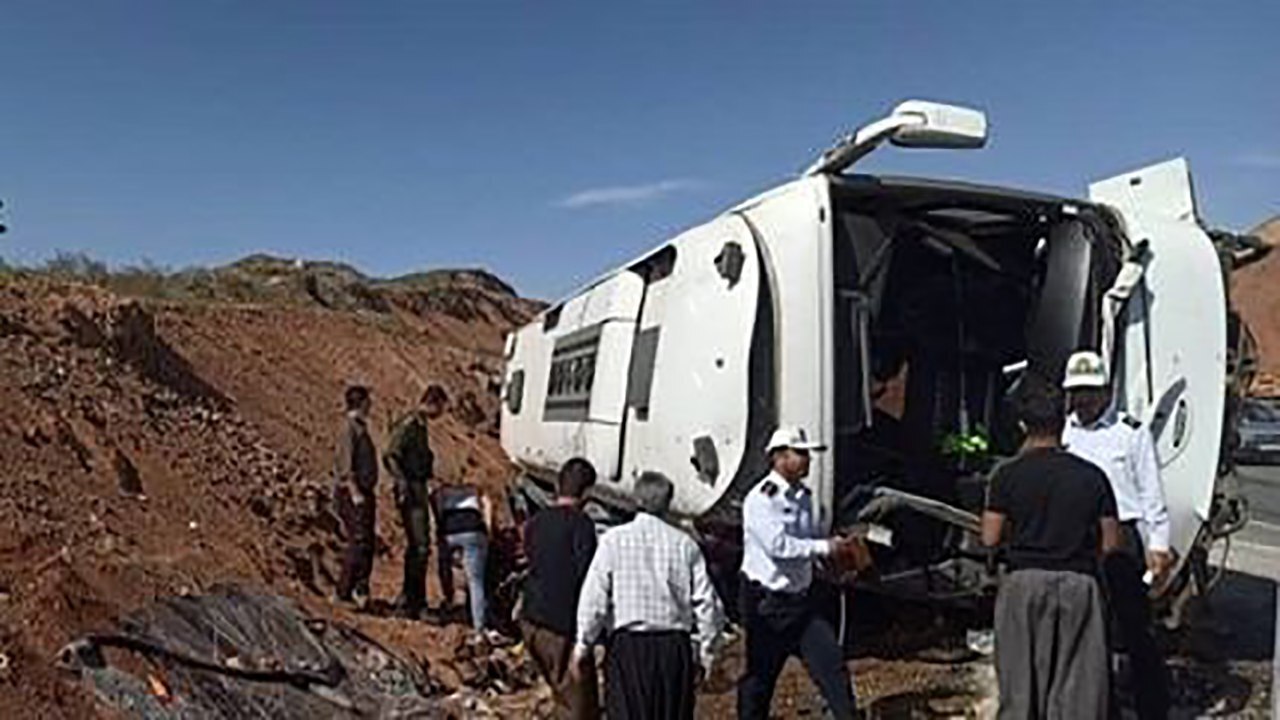 واژگونی اتوبوس