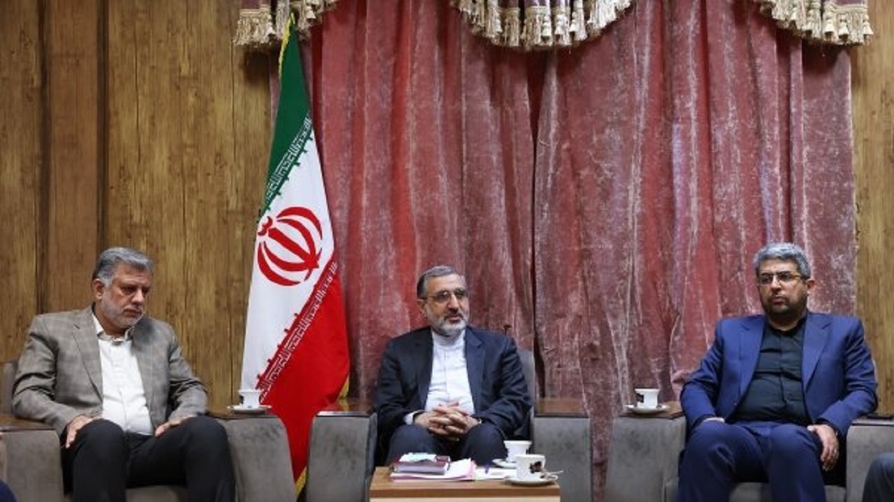 خداحافظی عباس هنرمند از معاونت ارتباطات و اطلاع‌رسانی ریاست جمهوری