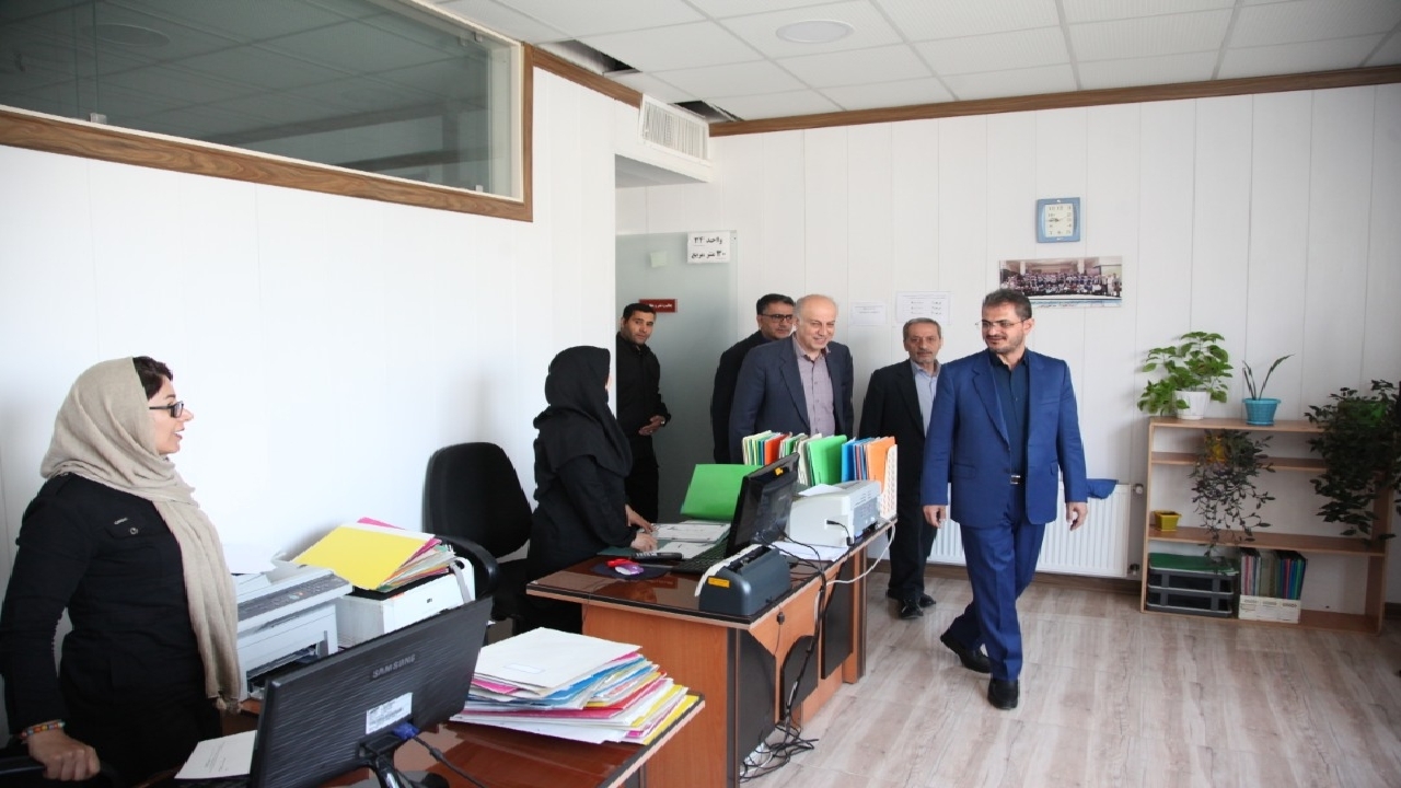 اصناف و مشاغل مزاحم شهری در سنندج ساماندهی شود