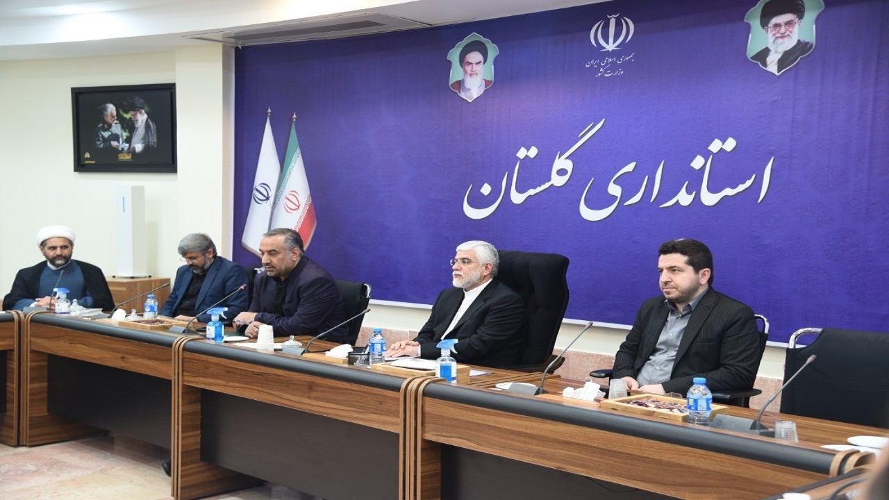 برای رفع موانع تولیدکنندگان گلستانی تلاش می کنیم