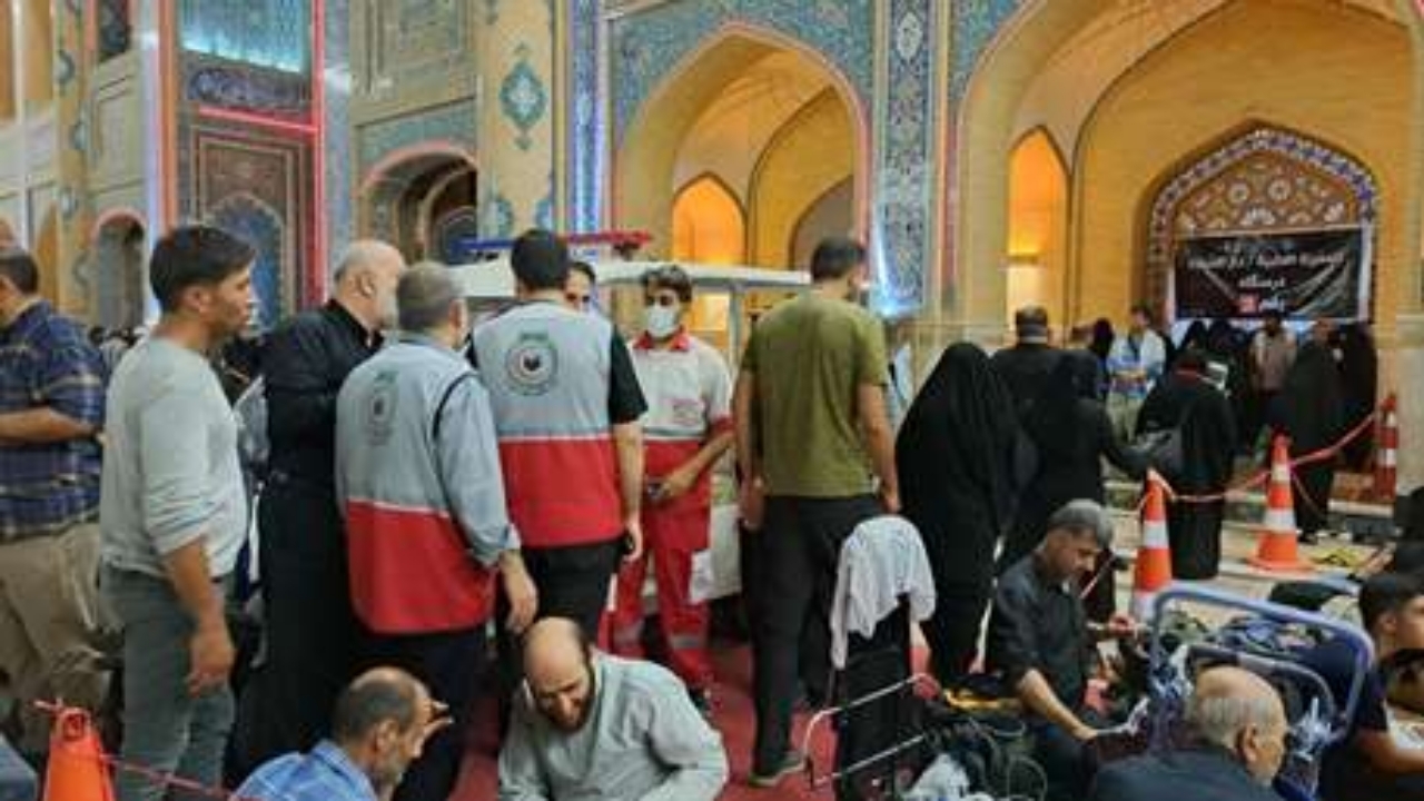 استقرار کادر درمان هلال‌احمر در مراکز درمانی عراق برای خدمت به زائران/ ۳۹ مرکز درمانی ایران در عراق فعال است