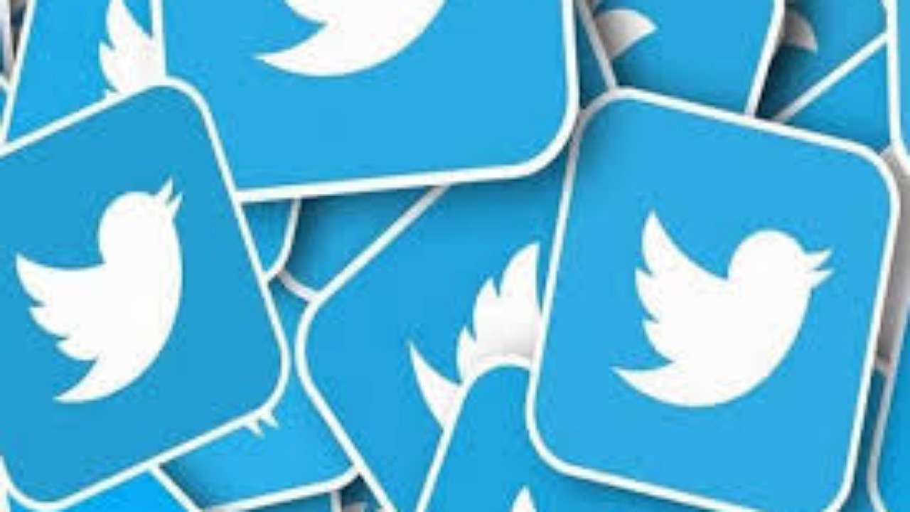 یک سوت‌زن توییتری ۷ میلیون دلار گرفت