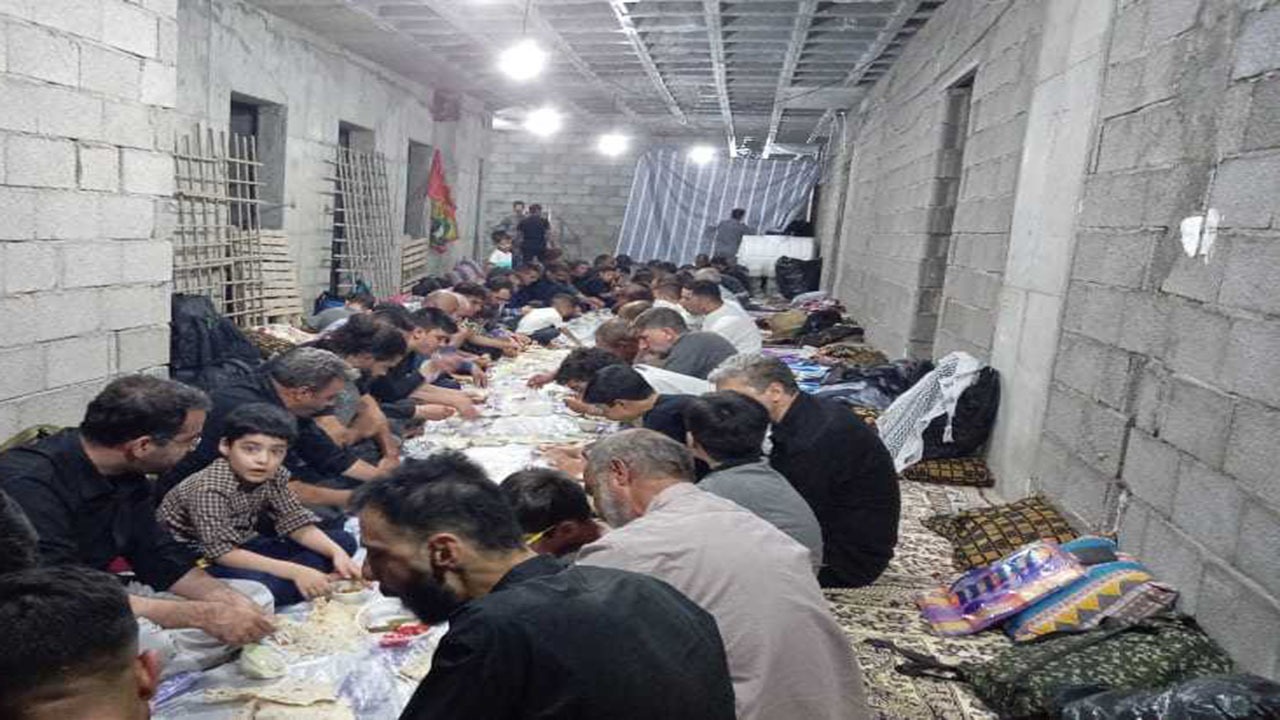 خدمات رسانی موکب حضرت ابوالفضل بیضا به زائران اربعین حسینی