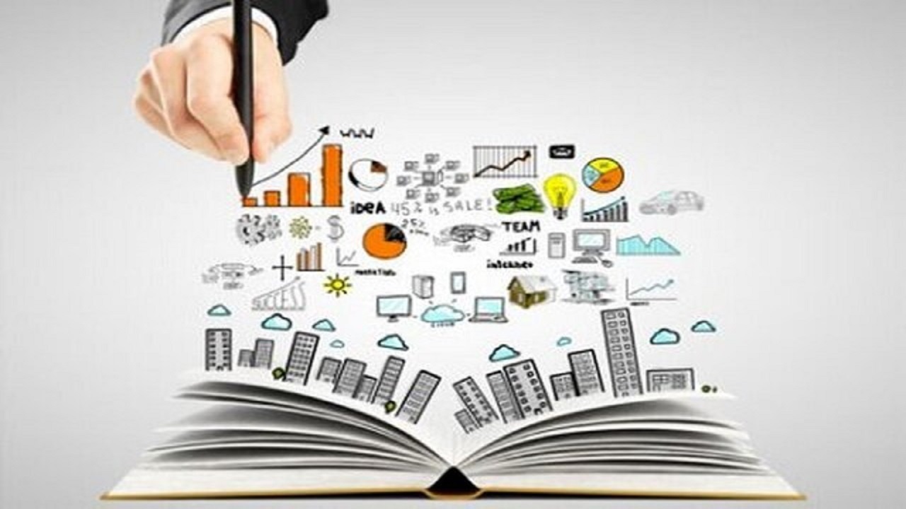 تدوین و بازنگری رشته‌های درسی با محوریت مهارت‌افزایی و کارآفرینی