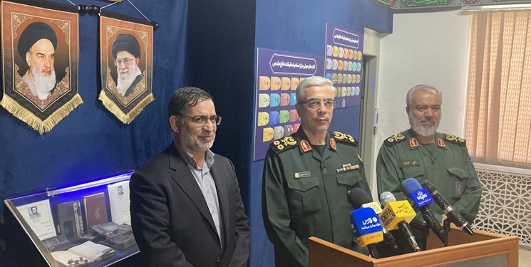 سرلشکر باقری: سپاه به‌ خوبی ‌از اسناد دفاع مقدس نگهداری کرده است