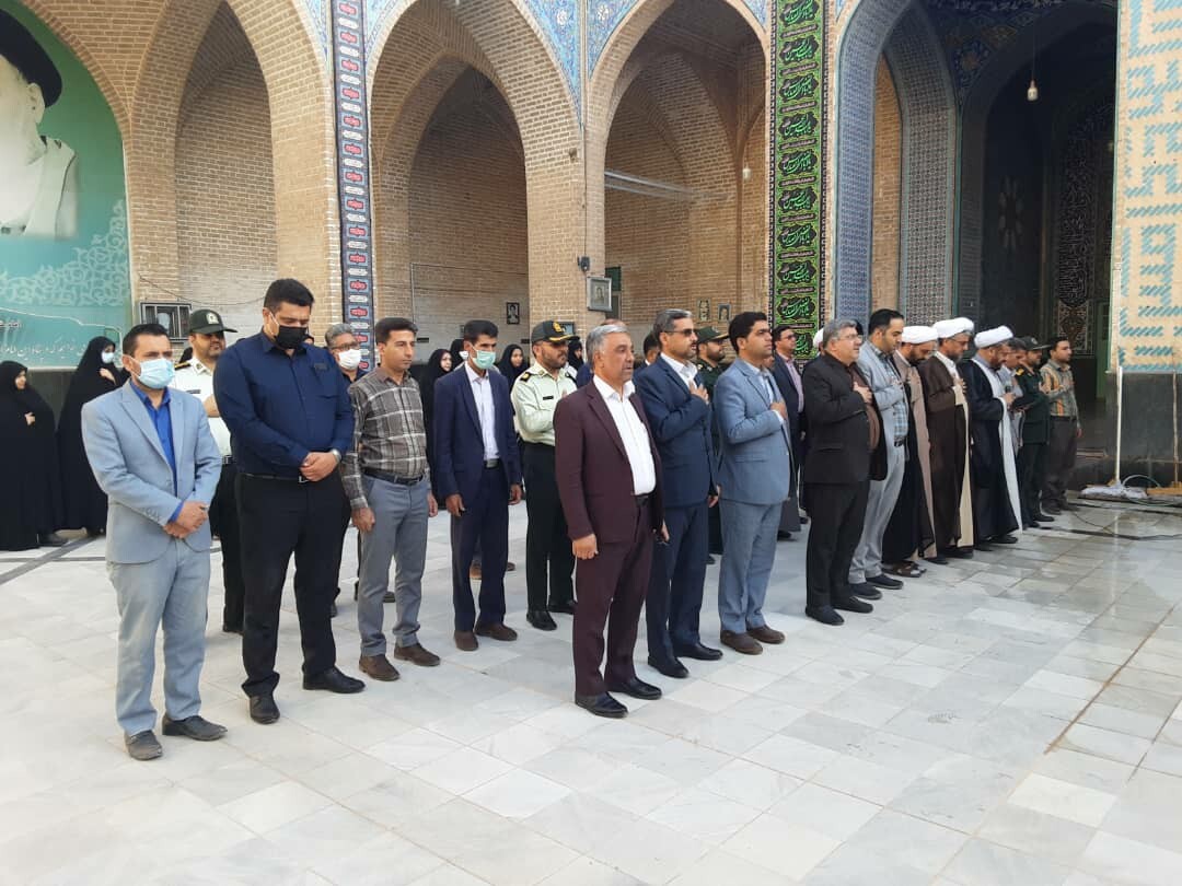 ادای احترام دولتمردان به شهدا در انار ادای احترام دولتمردان به شهدا در انار