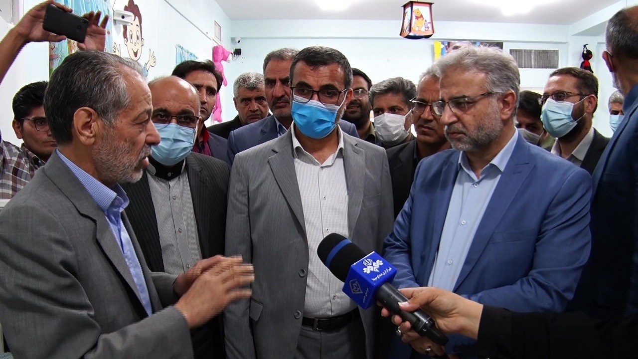 کارگران هم خانه دار می شوند