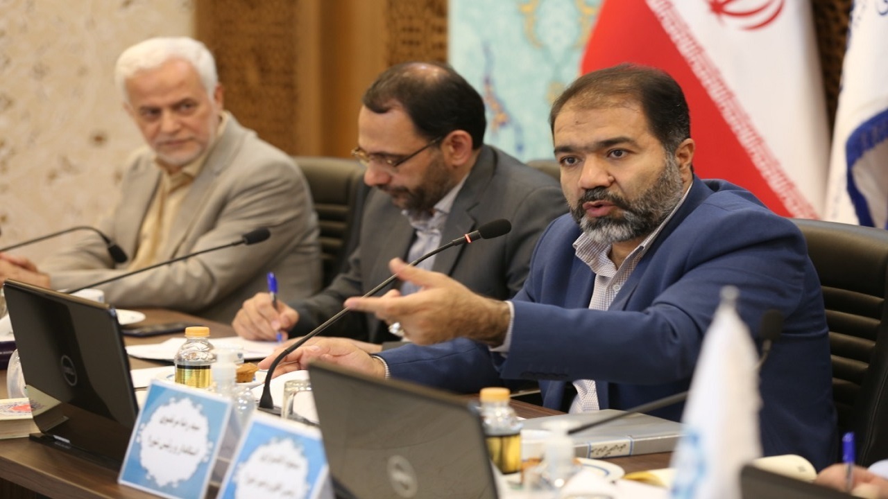 توسعه اقتصاد دانش بنیان تنها راه پیش روی استان اصفهان برای پیشرفت است