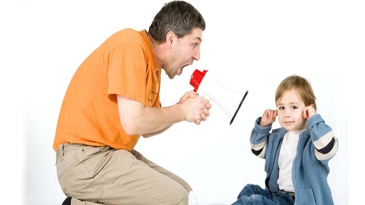 این جملات را هرگز به کودک‌تان نگویید!