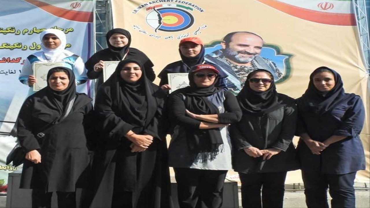 نو نهالان مستعد یزدی بر سکوی قهرمانی ایستادند