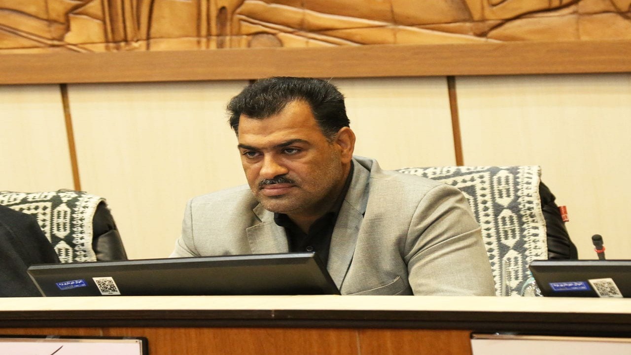 ضرورت نظارت بر قرارداد‌ها و پیمان‌های شهرداری یزد