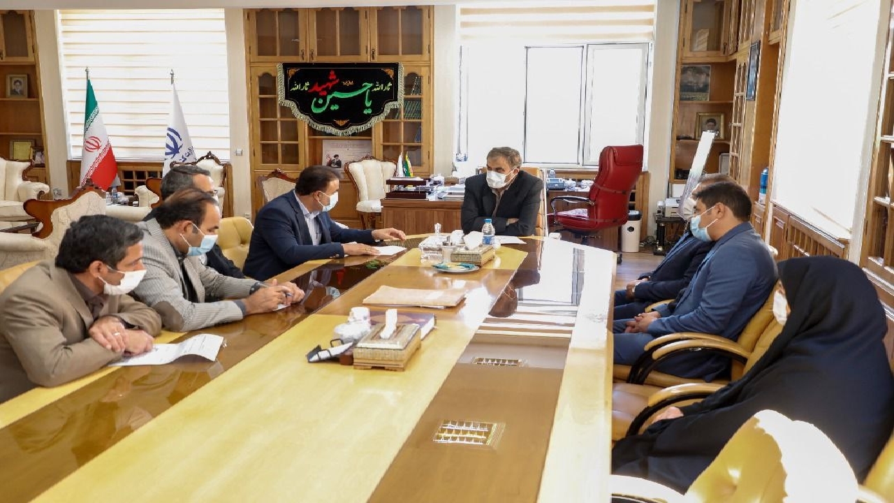 باید از صادرات محصولات خام از چهارمحال و بختیاری جلوگیری شود