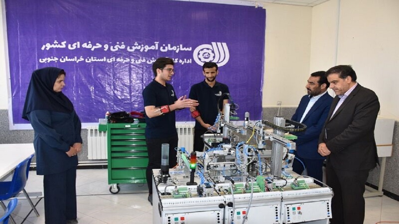 افزایش رضایتمندی مردم با بازآموزی صنوف خدماتی