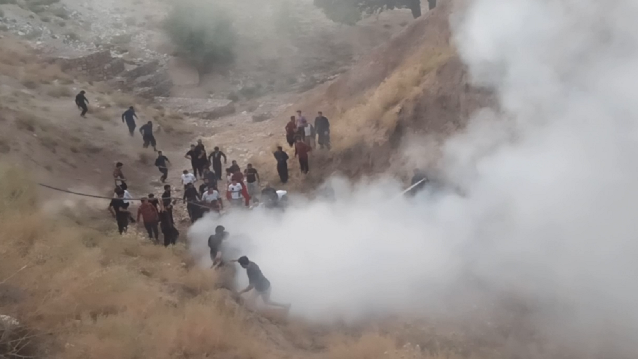 سقوط مرگبار یک دستگاه خودروی سمند به دره در محور بازفت به مسجد سلیمان+فیلم