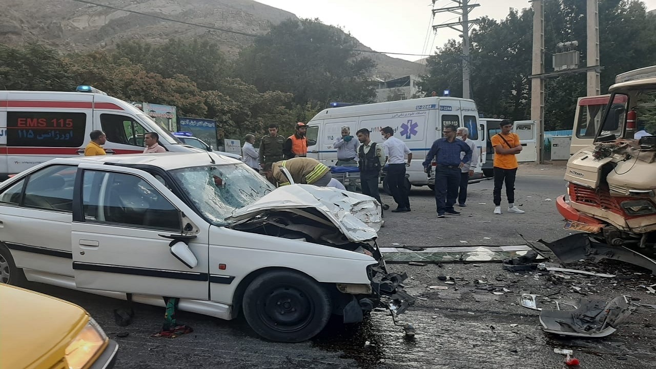 تصادف در جاده کرج-چالوس دو مصدوم برجای گذاشت