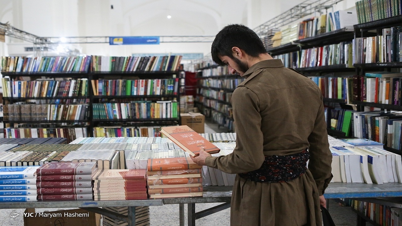 پویش کتابخوانی «دو امام مجاهد»