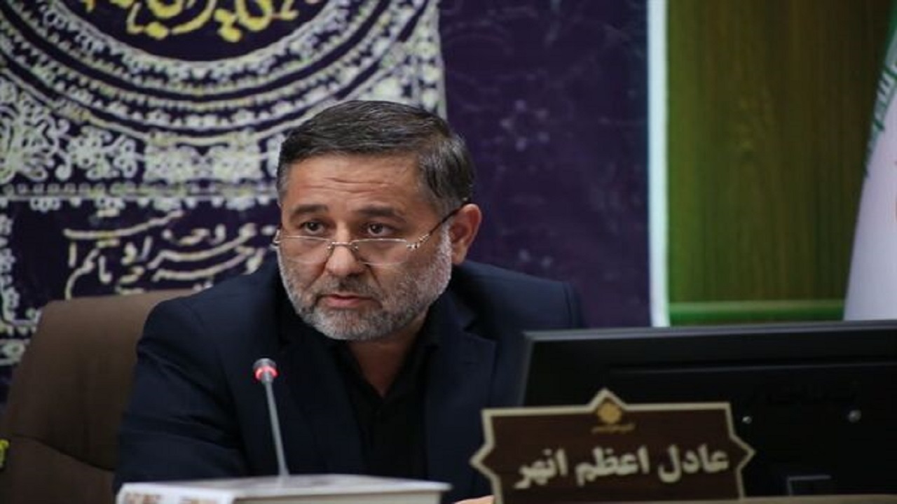 شهرداری نسبت به اتمام سریع طرح حسینیه شهدا اقدام کند