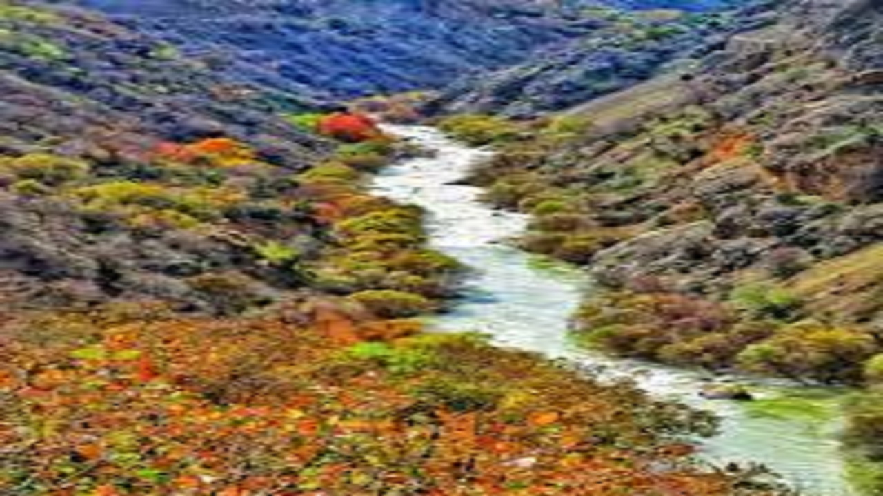 سزار یکی از رودخانه‌های دائمی و پر آب و دیدنی‌ لرستان