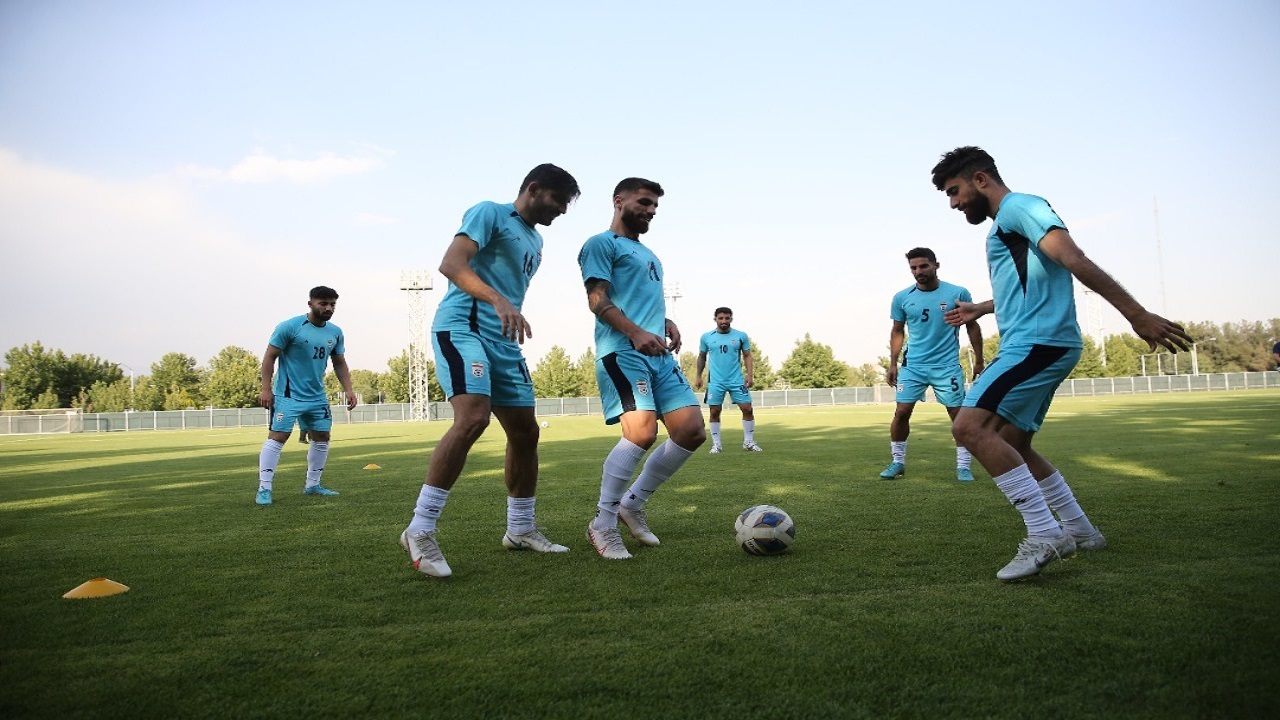 آغاز اردوی تیم ملی فوتبال با بازیکنان شاغل در لیگ برتر + فیلم و عکس