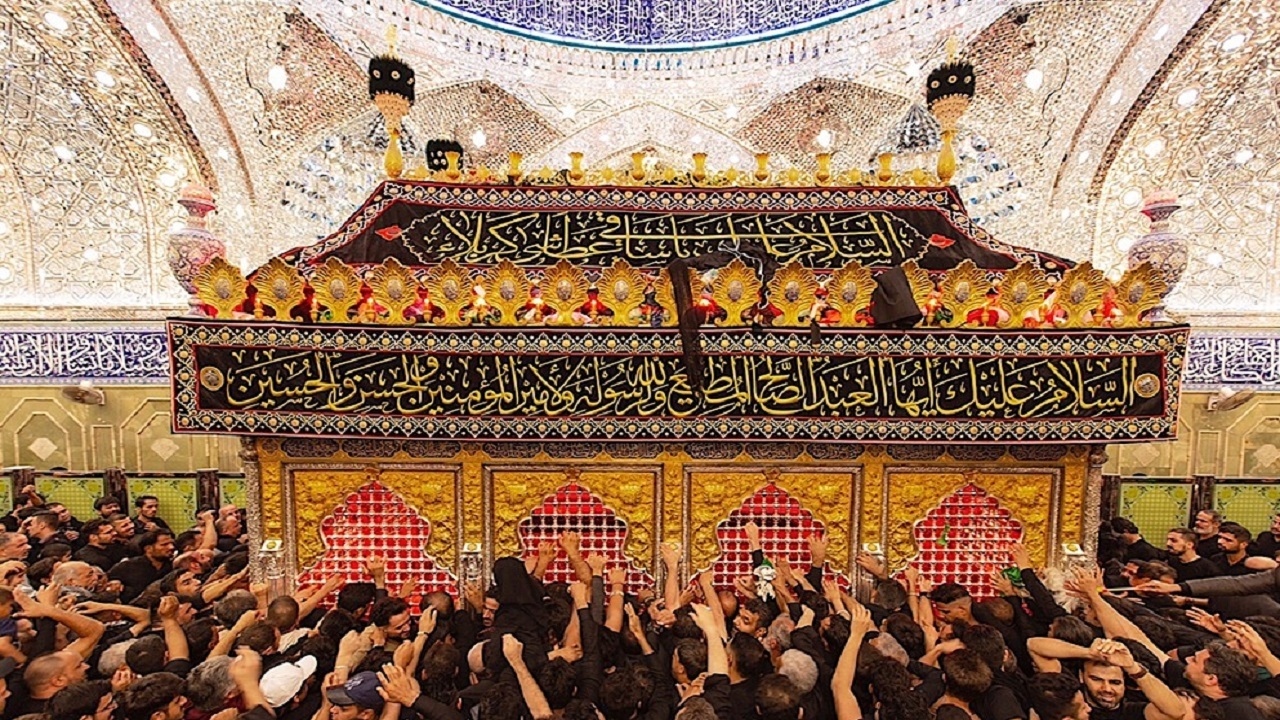 حرم حضرت ابوالفضل العباس (ع) میزبان زائران اربعین شد + فیلم