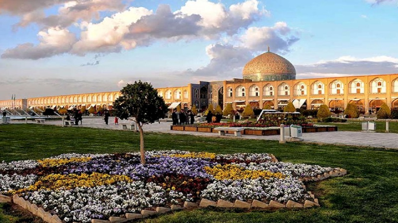 تعطیلی بناهای تاریخی اصفهان در روز اربعین حسینی