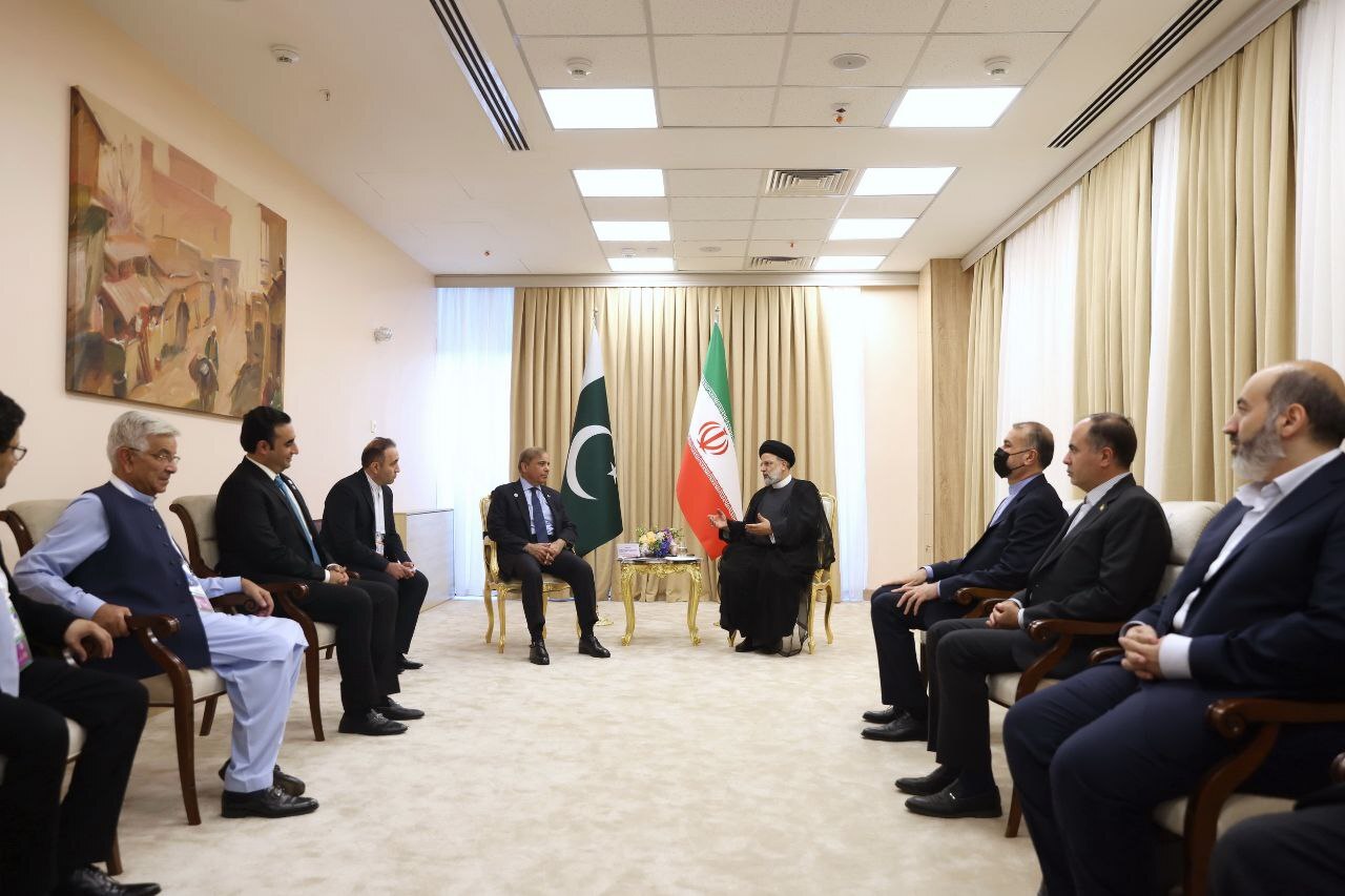 رئیس‌جمهور: ایران برای گسترش روابط با پاکستان حد و مرزی قائل نیست