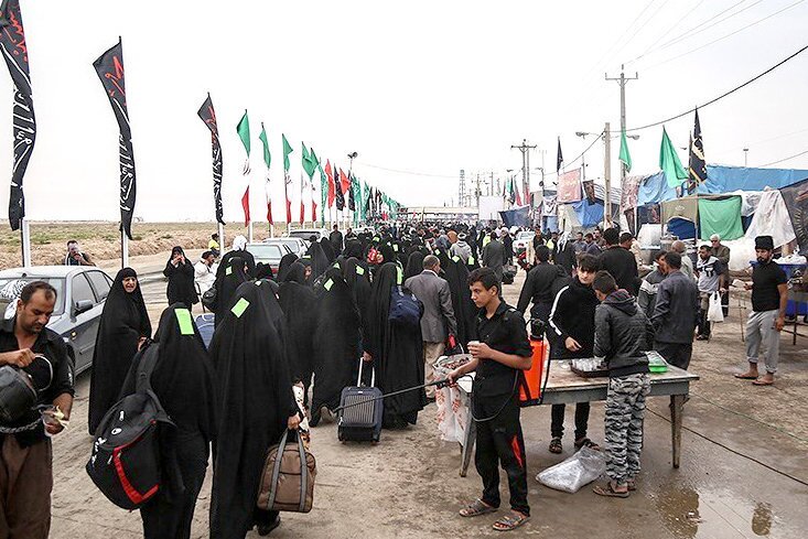 بازگشت زوار از مرز مهران