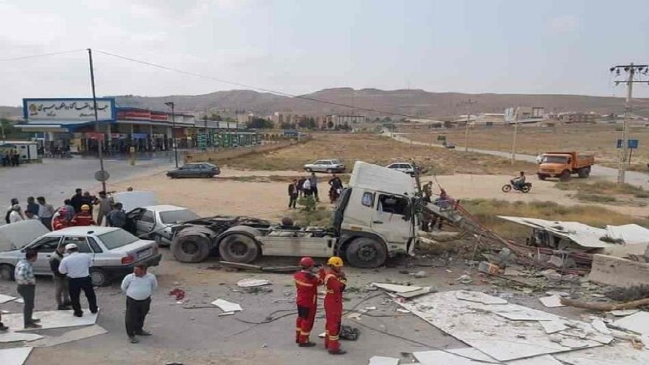 بی احتیاطی تریلی در جاده بندرلنگه ۴کشته و زخمی برجا گذاشت