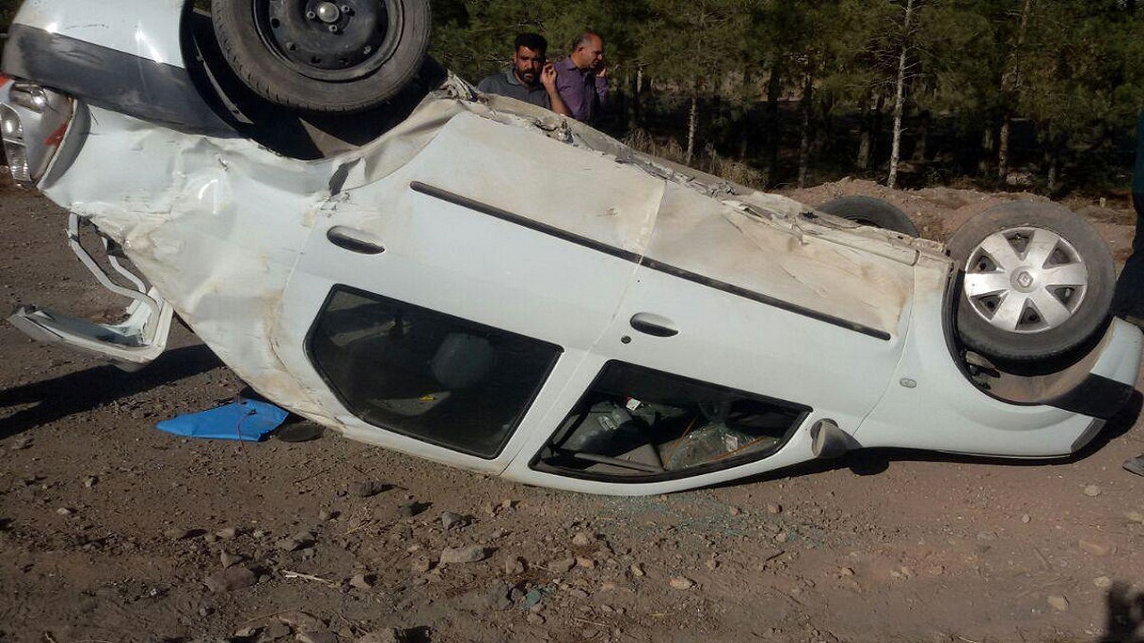 حادثه واژگونی ال ۹۰ در اتوبان کاشان به قم
