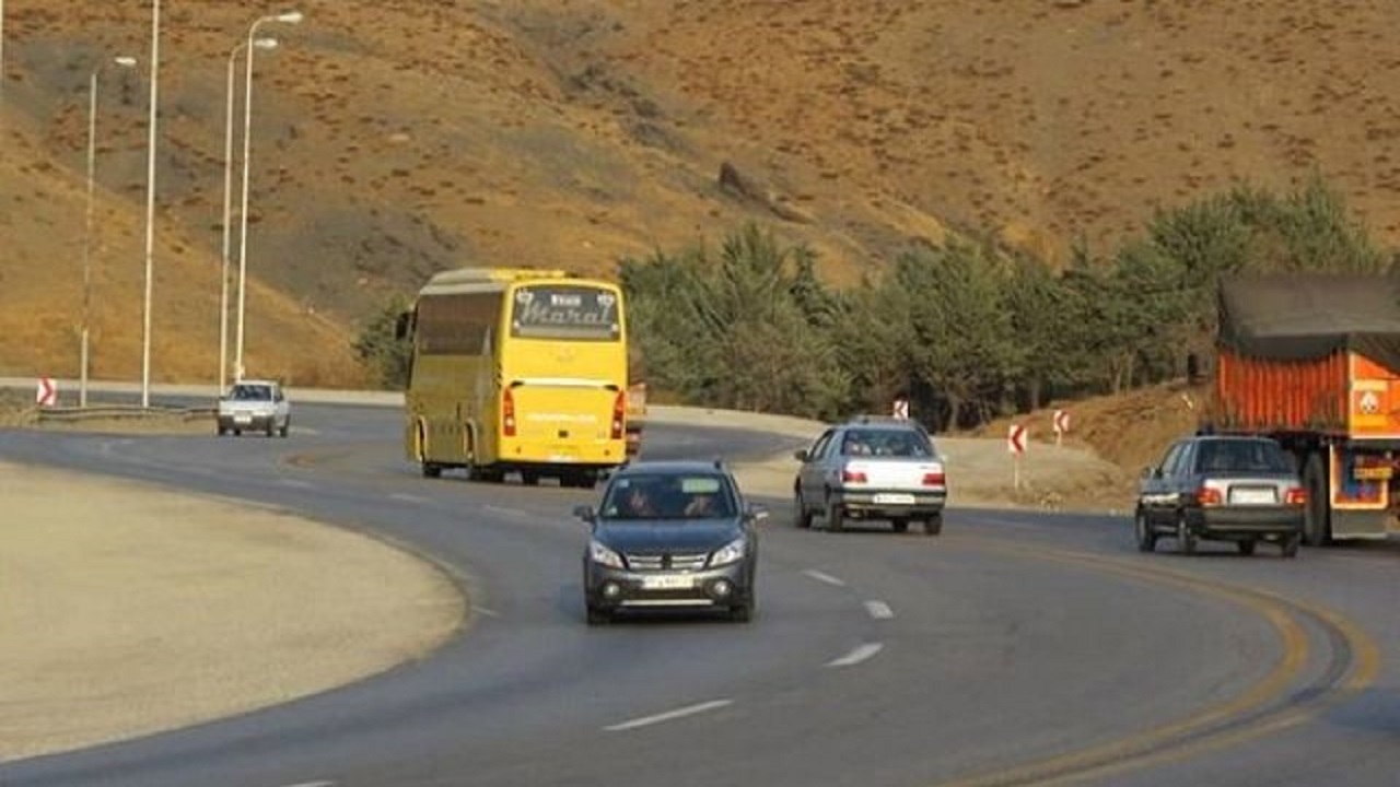 افزایش تردد خودروها در محورهای مواصلاتی شرق به غرب خراسان جنوبی