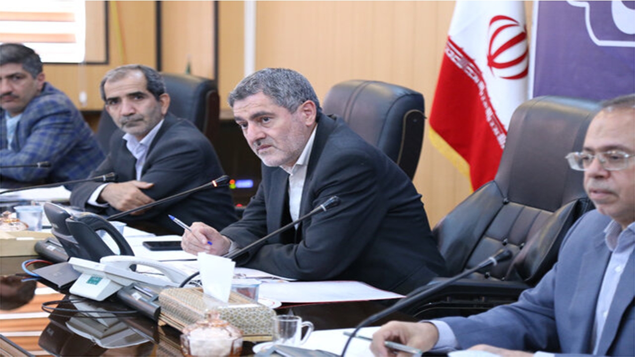 مجمع خیرین به فعال شدن صنایع راکد کمک کند