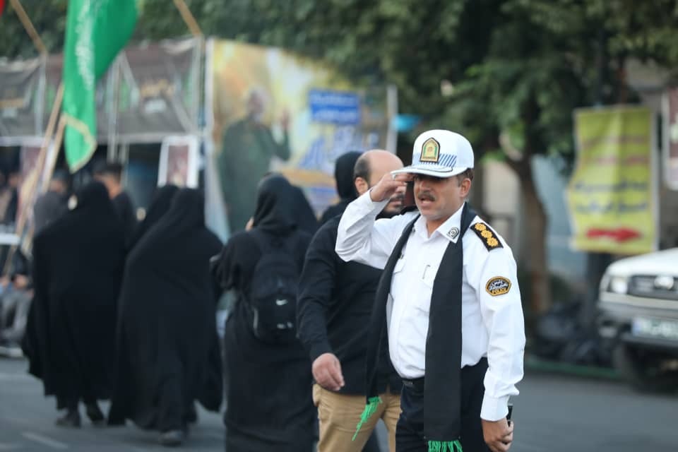 استقرار عوامل پلیس راهور تهران در مراسم اربعین حسینی (ع) + عکس