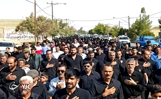 پیاده روی جاماندگان اربعین حسینی در شهرستان خاتم