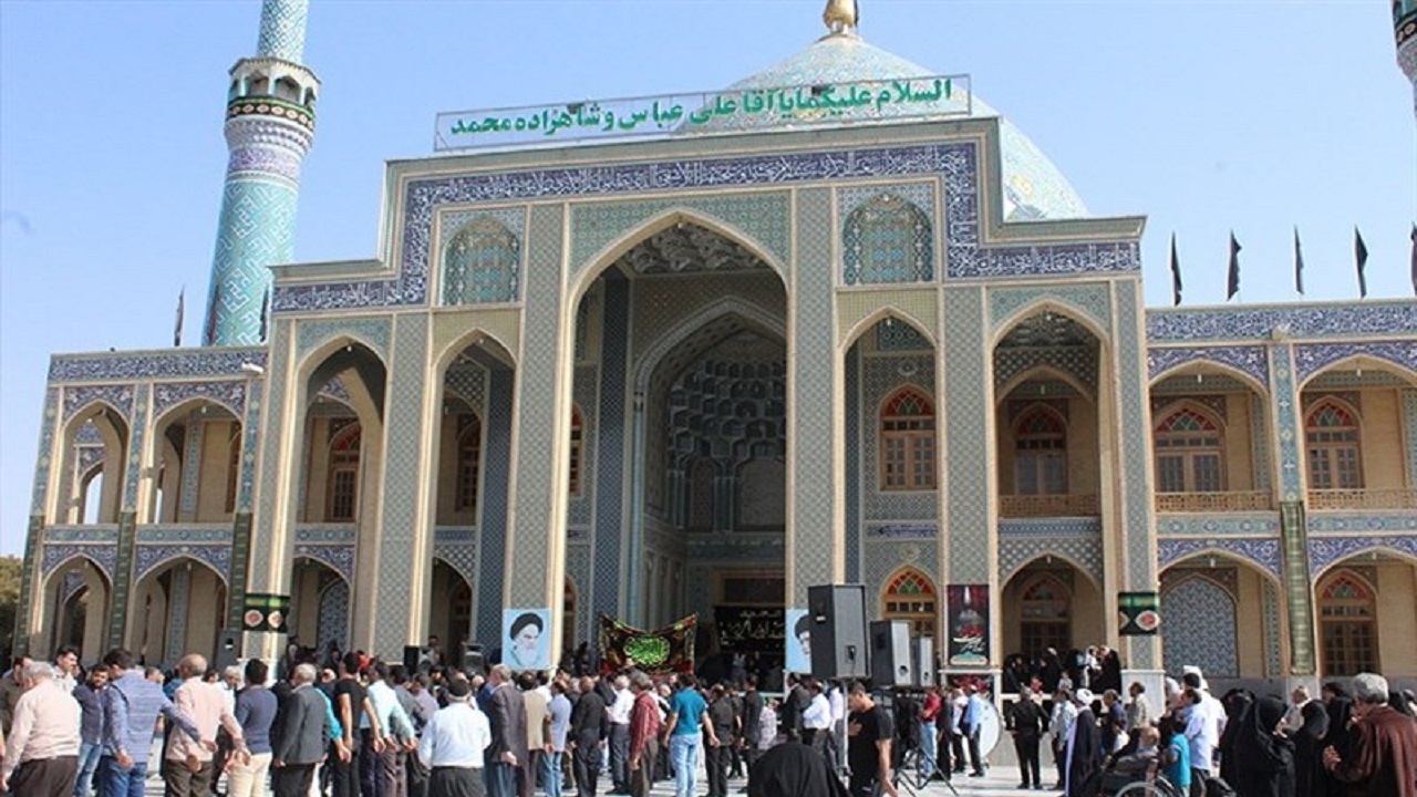 تصاویری از راهپیمایی روز اربعین در امامزاده آقا علی عباس (ع)