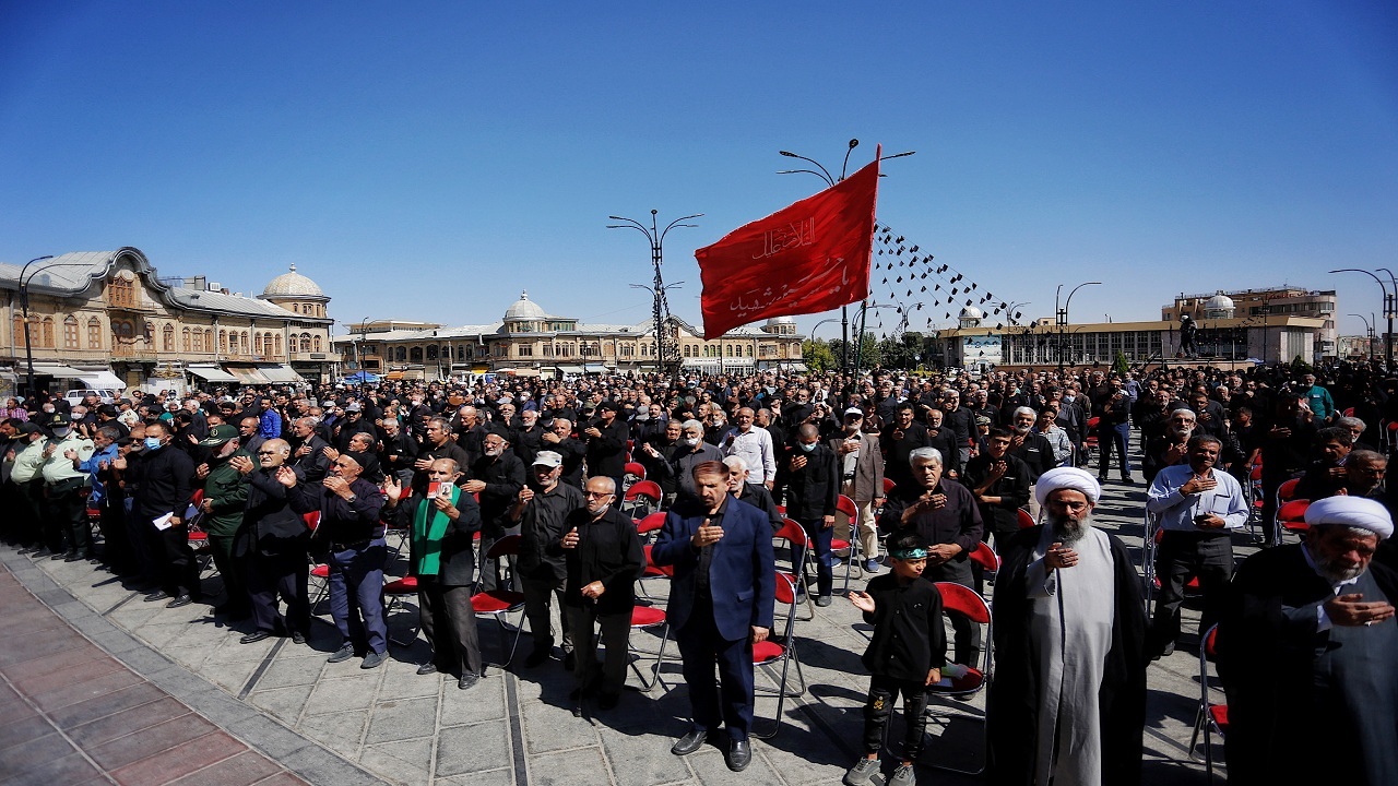تجمع بزرگ اربعین حسینی در دارالمومنین همدان برپا شد