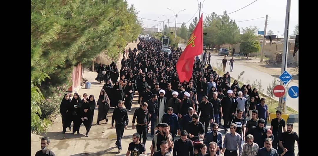 همزمان با اربعین حسینی زرند یکپارچه غرق در ماتم و عزا