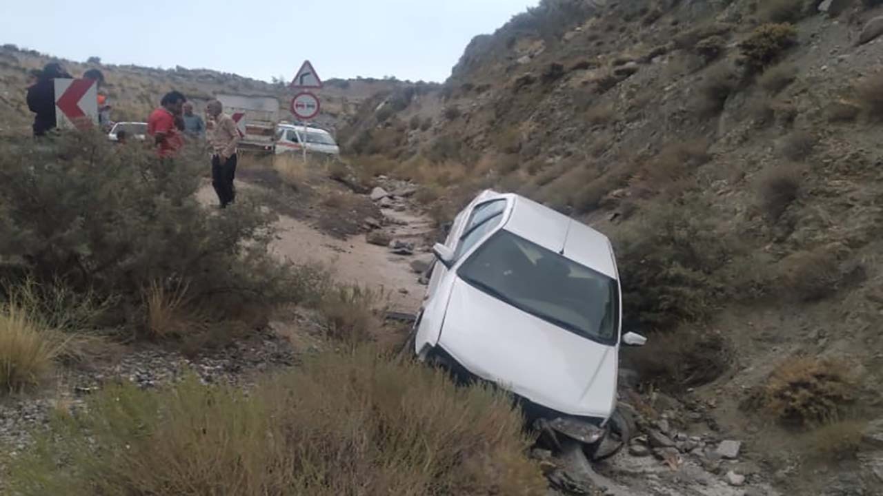 یک کشته و ۱۴ مصدوم در حوادث رانندگی جیرفت