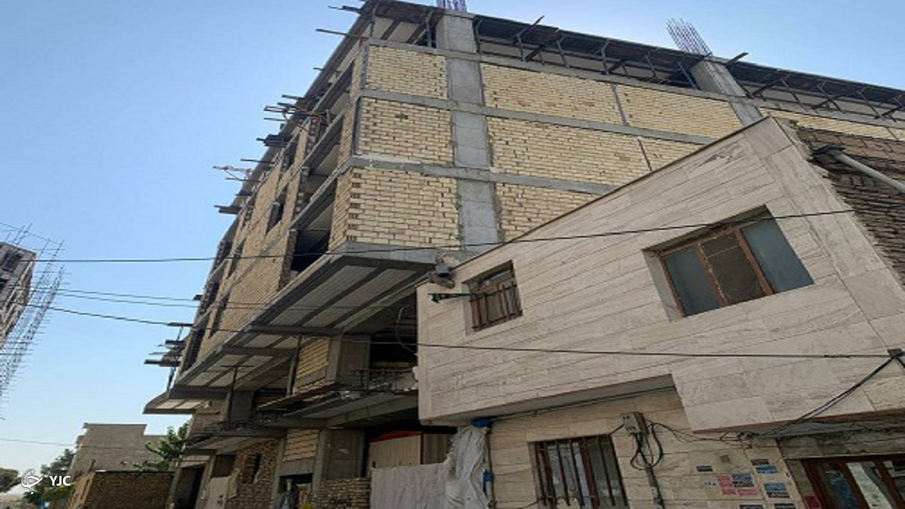 واکنش شهرداری گرمدره به ساخت و ساز غیراصولی در خیابان طالقانی