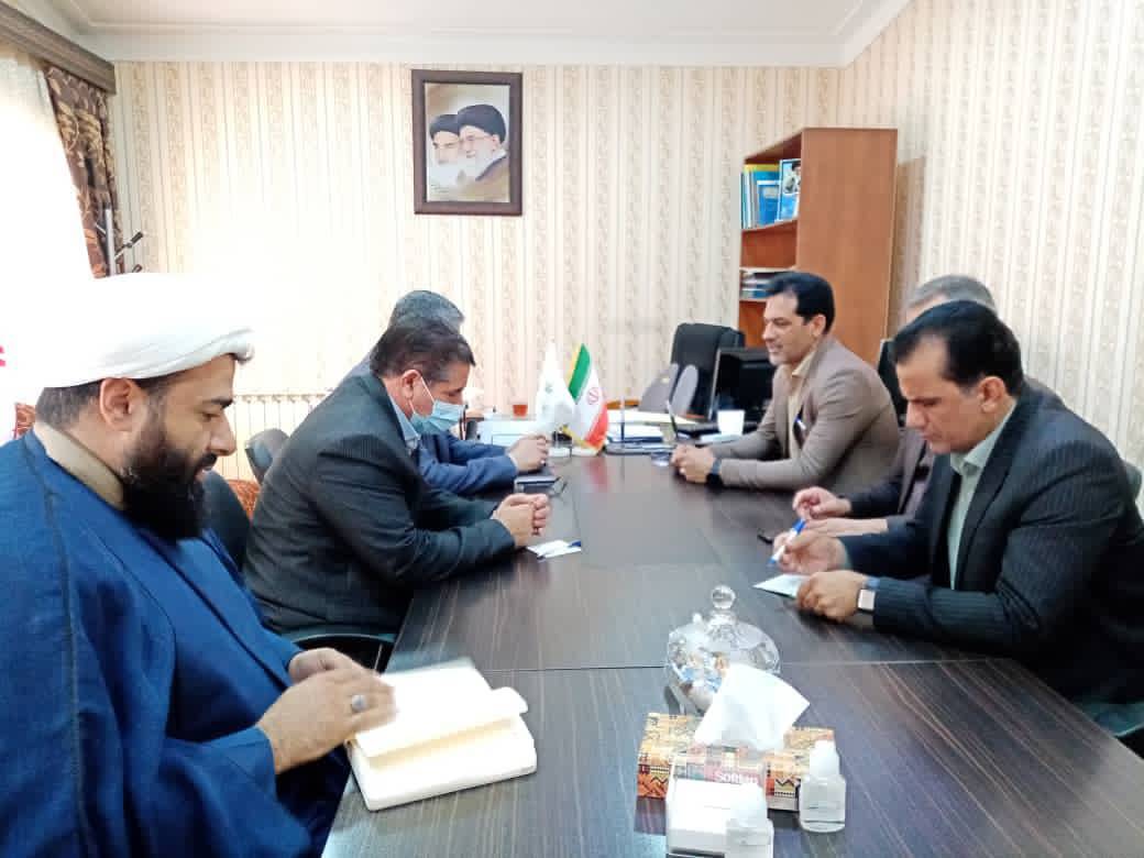 لزوم هم افزایی مسئولان کرمانی در کمک به دانش آموزان نیازمند
