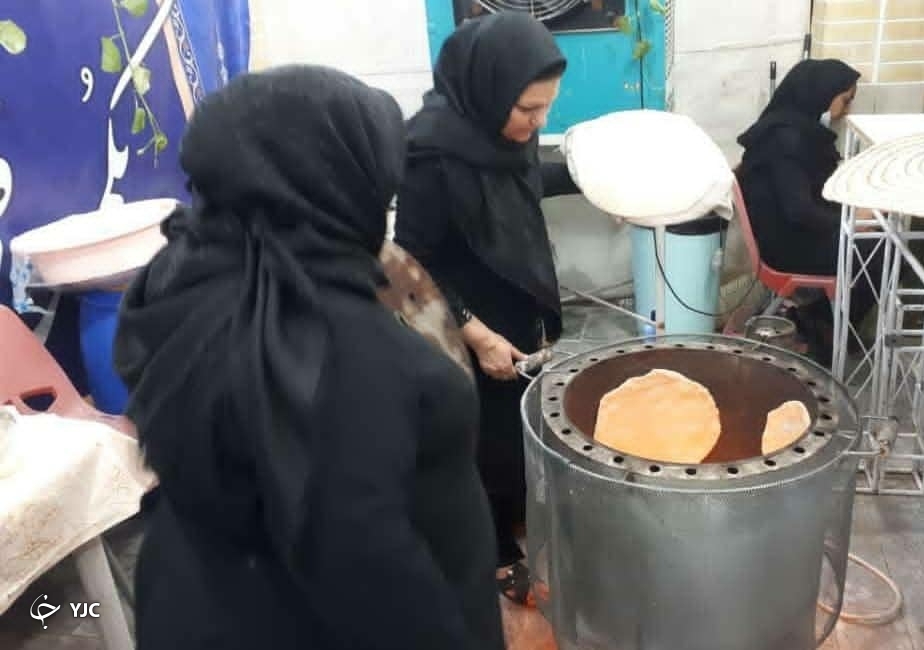 نقش مهم بانوان اندیمشک در پذیرایی از زائران کربلا