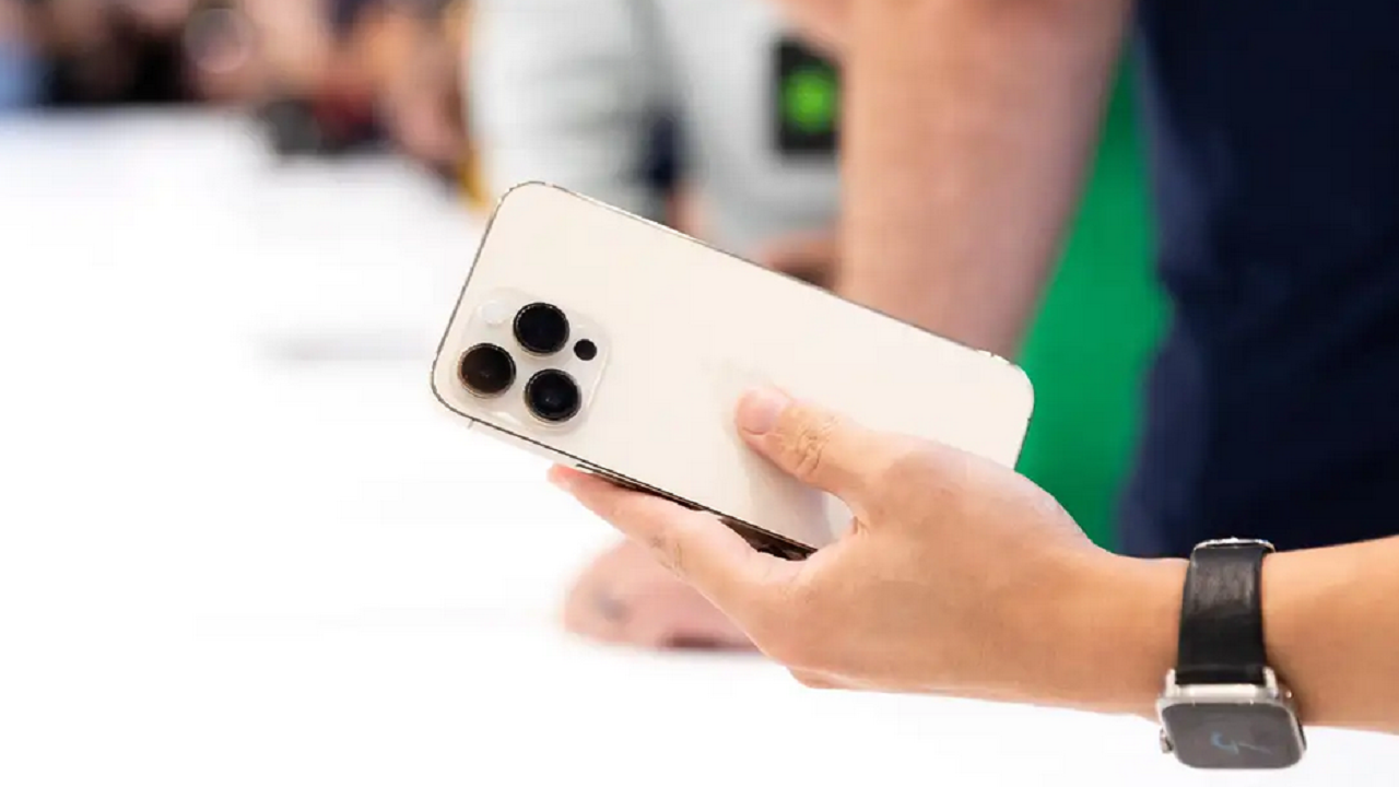 باگ عجیب آیفون ۱۴ پرو هنگام استفاده از دوربین