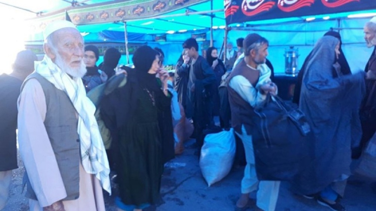 ورود بیش از هزار زائر حسینی از مرز دوغارون تایباد