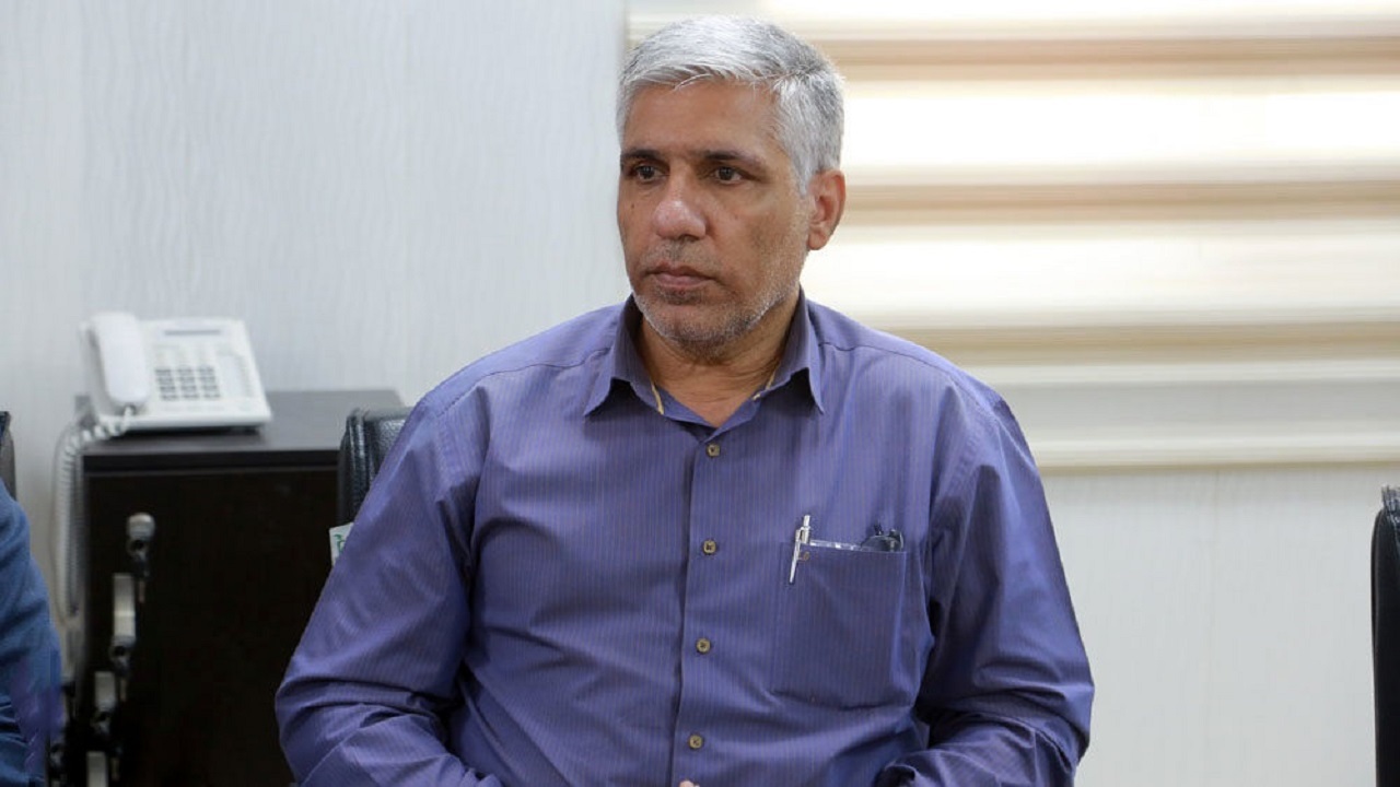 انتخاب سرمربی جدید نفتی ها در حال پیگیری است