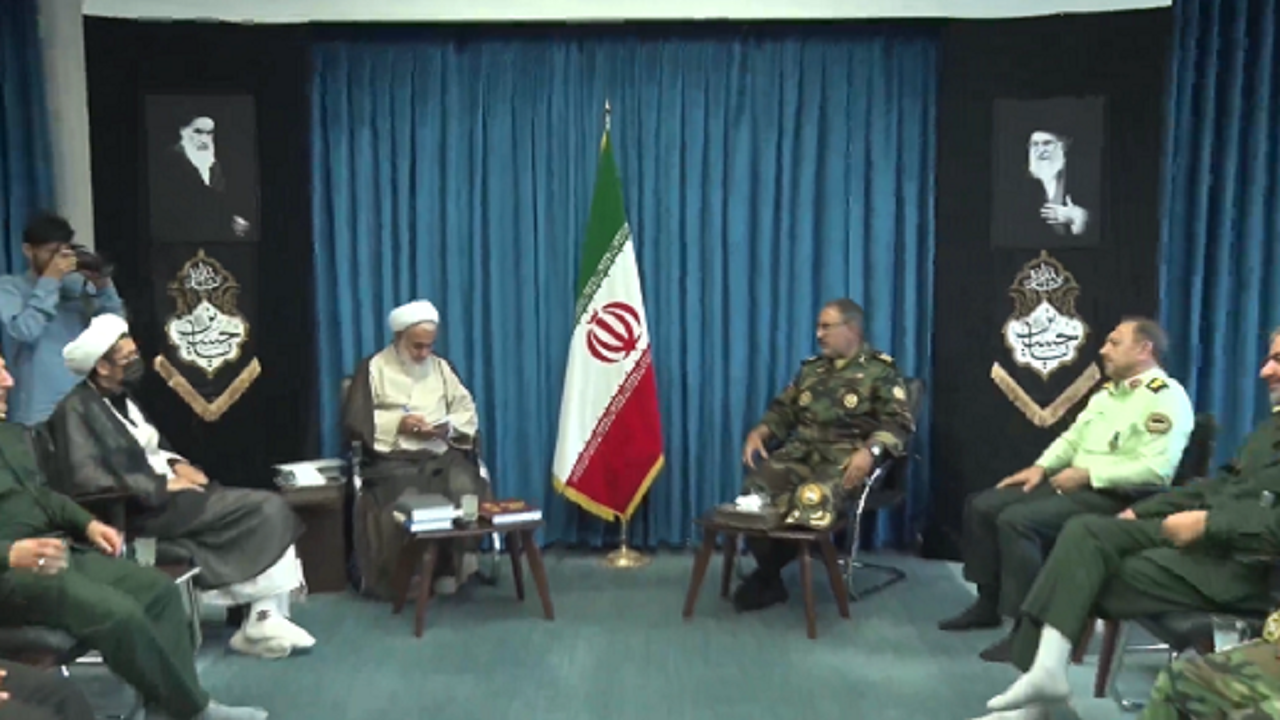 دیدار فرماندهان نظامی استان قزوین با امام جمعه قزوین 