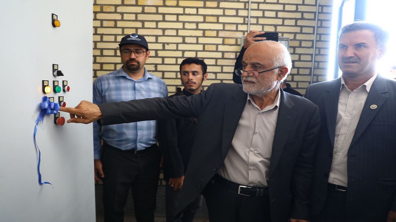 افتتاح طرح در تاکستان در اولین روز از هفته دولت
