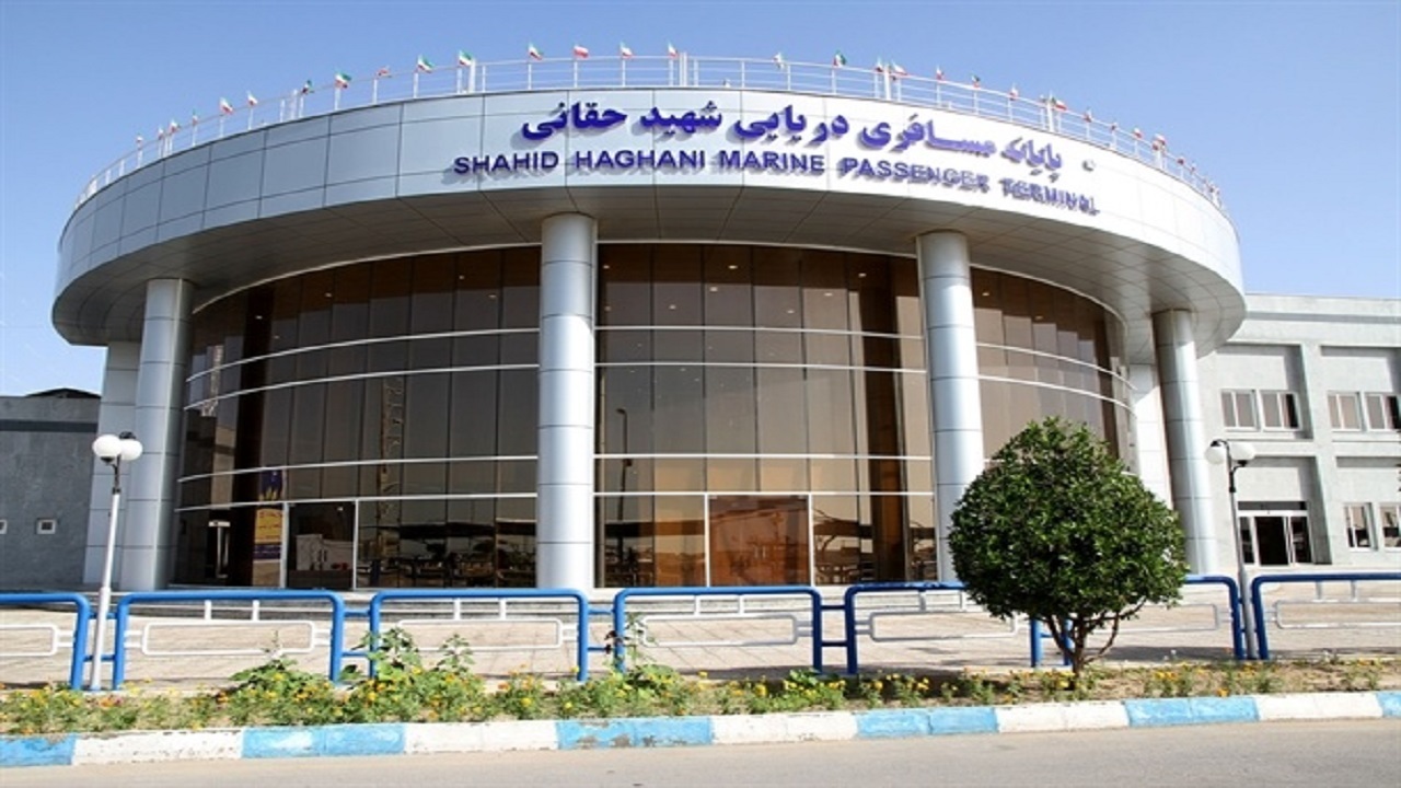 تعطیلی بندر شهید حقانی بندرعباس به دلیل برگزاری رژه نیرو‌های مسلح